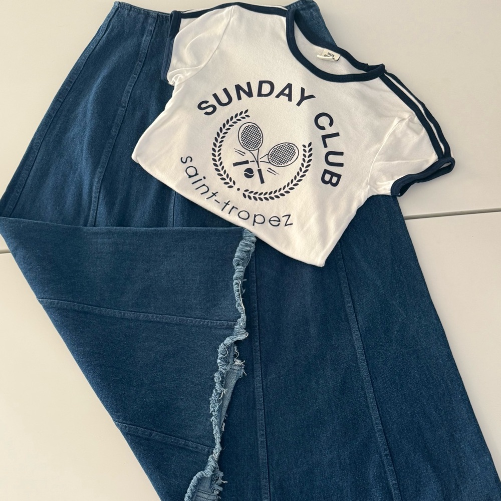 VACAY BUNDLE SIZE 28 L.O.V. MAXI JEAN SKIRT AND SIZE L URBAN OUTFITTERS BABY T